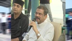 केंद्रीय शिक्षा मंत्री प्रधान ने शूटिंग अकादमी में खिलाड़ियों से किया संवाद