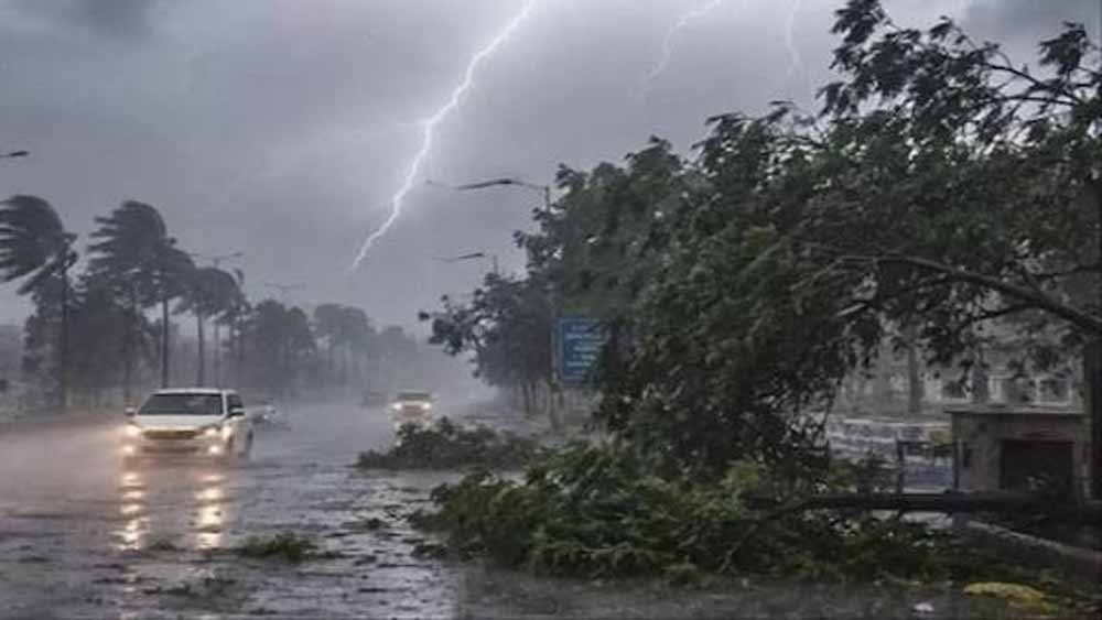 हरियाणा में बदला मौसम का मिजाज, आंधी-बारिश से मिली राहत, कई जिलों में असर