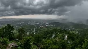 IMD अलर्ट: 11 राज्यों में 24 घंटे के भीतर आंधी-बारिश का खतरा