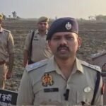 54 मुकदमों वाले माफिया पर बड़ा प्रहार! प्रयागराज में 1.11 करोड़ की जमीन कुर्क, पुलिस ने की मुनादी