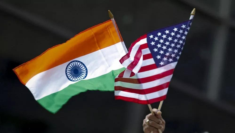 भारत की बढ़ती ताकत से बेचैन अमेरिका? ब्रह्मा चेलानी ने ट्रंप की नई रणनीति पर उठाए सवाल