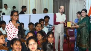 जीवन में ऐसा कार्य करें जिसमें केवल पाना नहीं, समाज को कुछ देना हो- राज्यपाल रमेन डेका