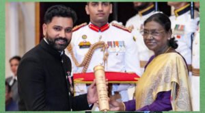 टीम इंडिया के कप्तान रोहित शर्मा को पद्मश्री, राष्ट्रपति भवन में हुआ सम्मान