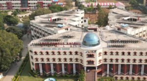 LNCT समूह पर ED का शिकंजा, भोपाल-इंदौर समेत 3 शहरों में छापे; 200 करोड़ की हेराफेरी का आरोप