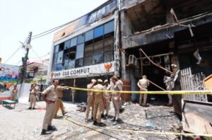 एसआईटी ने की अग्निकांड स्थल की पड़ताल, घायलों से भी मिला जांच दल