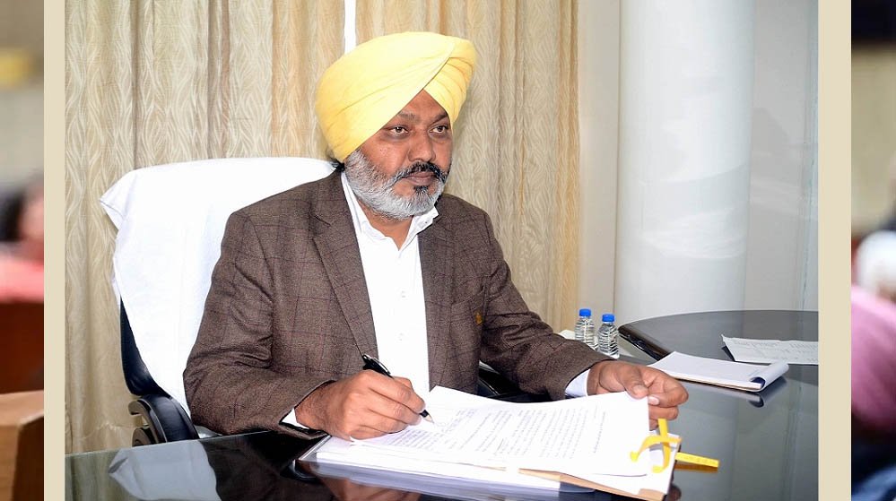 मिनी बस ऑपरेटरों को बड़ी राहत, मंत्री हरपाल सिंह चीमा ने पासिंग फीस पर दिया बड़ा भरोसा