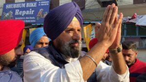 बिक्रम सिंह मजीठिया पर पंजाब पुलिस का बड़ा एक्शन, जारी हुआ लुकआउट सर्कुलर