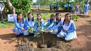 हरित विकास, जल संरक्षण और जनभागीदारी से पर्यावरणीय समृद्धि की ओर बढ़ता छत्तीसगढ़