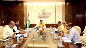 मेट्रो रेल यात्रियों की संख्या बढ़ाने के लिए पर्यटन विभाग का लें सहयोग : मुख्यमंत्री डॉ. यादव