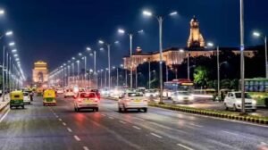 दिल्ली की सड़कों पर लगेंगी संगीतमय स्मार्ट स्ट्रीट लाइट्स, सरकार ने EMI मॉडल को दी मंजूरी