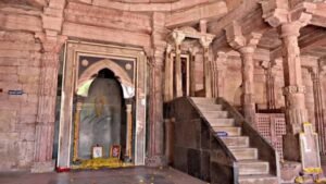 भोजशाला गर्भगृह में गुपचुप रखी गई मां वाग्देवी की प्रतिमा, ASI ने तुरंत हटाया; सुरक्षा बढ़ाई गई