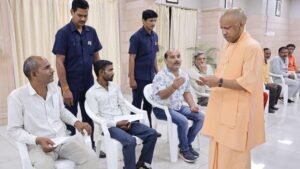 किसी भी निर्धन या जरूरतमंद की शिक्षा को बाधित नहीं होने देगी सरकारः मुख्यमंत्री
