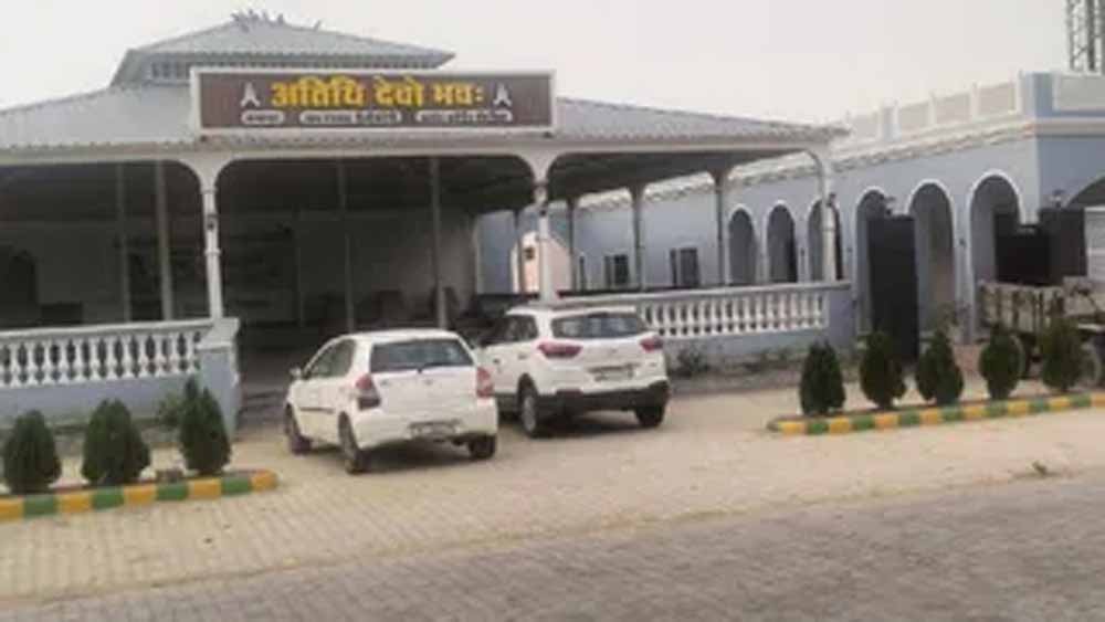 फतेहाबाद के गांवों में चौपालें हुईं हाईटेक, एसी और इंटरनेट की सुविधा