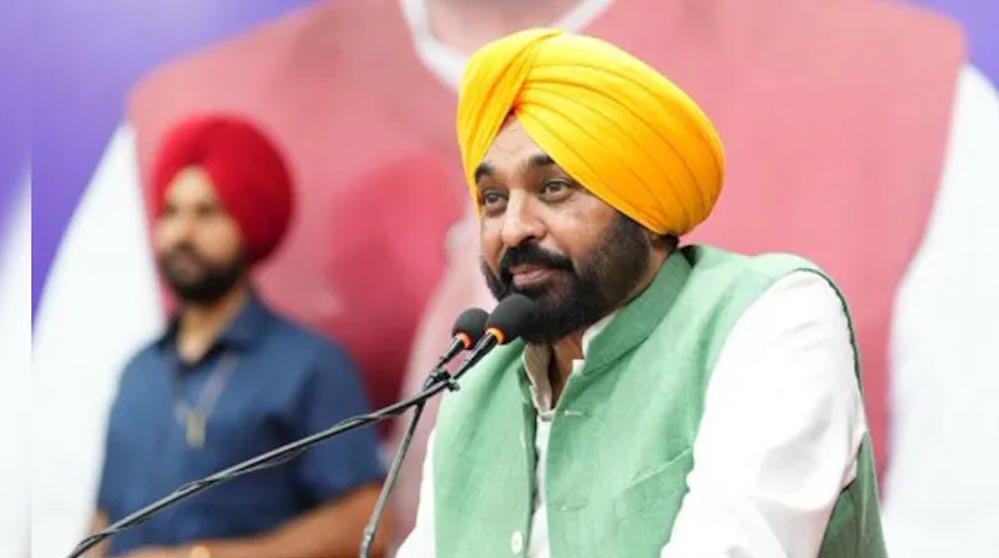355 युवाओं को नौकरी का तोहफा, नियुक्ति पत्र वितरण के दौरान हरियाणा CM की रैली पर बरसे भगवंत मान