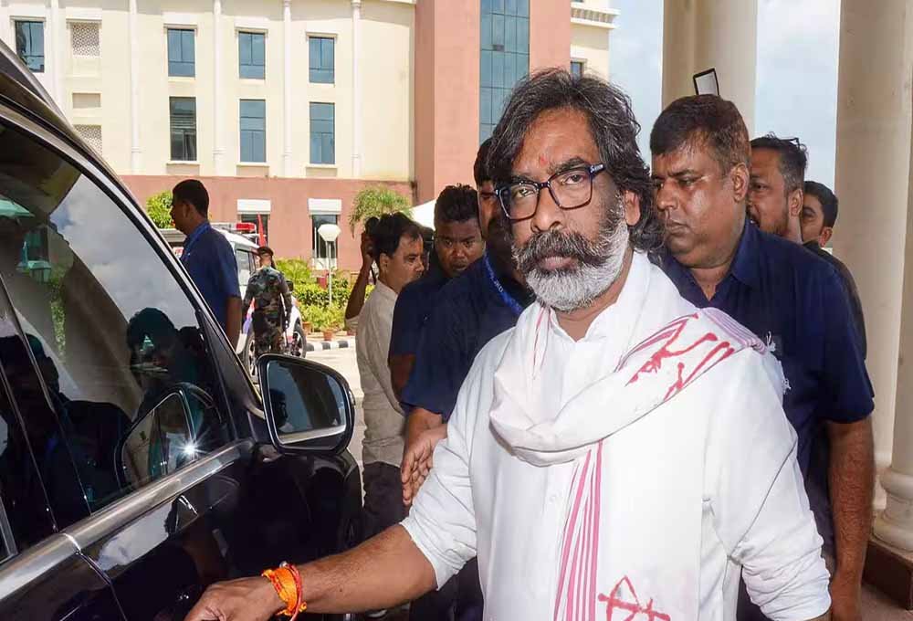 जमीन घोटाला मामले में 8 जून को अहम सुनवाई, हेमंत सोरेन की डिस्चार्ज याचिका पर ED कोर्ट सुनाएगा फैसला