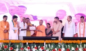 पीएम सूर्य घर योजना के अंतर्गत सोलर दीदियों को नियुक्ति पत्र एवं प्रशिक्षण प्रमाणपत्र वितरित