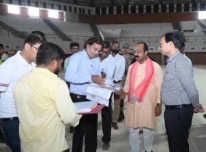 बिलासपुर में PWD अधिकारियों पर बरसे उपमुख्यमंत्री अरुण साव, लापरवाही पर लगाई फटकार