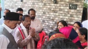 कोरिया नौगई हत्याकांड: पीड़ित परिवारों से मिले मंत्री नेताम, CBI जांच और बुलडोजर कार्रवाई की उठी मांग