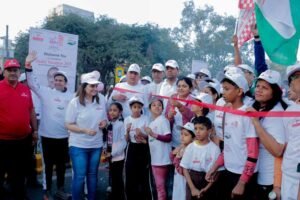 सक्ती में मैराथन दौड़ के जरिए विकास का संदेश, ‘12 साल विश्वास और जनकल्याण के’ थीम रही खास
