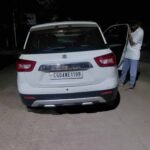 कार-बाइक की टक्कर में दो पत्रकार घायल, कुचलने की कोशिश का गंभीर आरोप