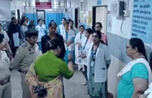 ‘बिना तथ्यों के नर्सिंग स्टाफ पर आरोप गलत’, रेणू भाटिया के खिलाफ सिरसा में स्वास्थ्य कर्मियों का प्रदर्शन