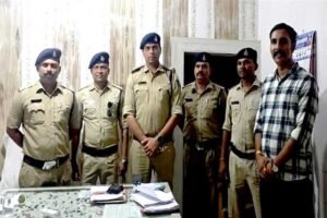 नरसिंहपुर पुलिस ने ऑनलाइन ट्रेडिंग के नाम पर ठगी करने वाले दो आरोपियों को किया गिरफ्तार