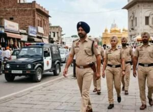 अमृतसर पुलिस की बड़ी कार्रवाई, 6 तस्करों से 30 किलो हेरोइन बरामद; दुबई लिंक वाला ड्रग नेटवर्क बेनकाब