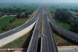 हाईवे पर बीच रास्ते में फंसी गाड़ियों को मिलेगी तुरंत मदद, NHAI की 24X7 सेवा की तैयारी