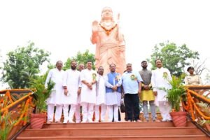 मातृशक्ति एवं प्रकृति के प्रति श्रद्धा का अनुपम संगम : मुख्यमंत्री  विष्णु देव साय ने “राम वाटिका” में किया रुद्राक्ष का पौधारोपण