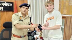 ऑस्ट्रेलियाई इन्फ्लुएंसर हुआ ‘सीएम योगी की पुलिस’ का मुरीद