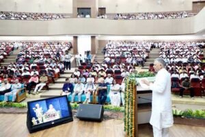 चिकित्सा के क्षेत्र में सेवा-भाव, कर्तव्यनिष्ठा और मानवीय मूल्यों का समावेश अत्यंत आवश्यक : आयुष मंत्री  परमार