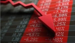 Market Crash: 3 घंटे में डूबे 23 लाख करोड़, शेयर बाजार में हाहाकार; इस देश को रोकनी पड़ी ट्रेडिंग