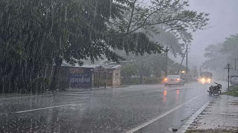 Monsoon Alert: अगले 48 घंटे में मूसलाधार बारिश का अलर्ट, तेज आंधी-तूफान के साथ बदलेगा मौसम