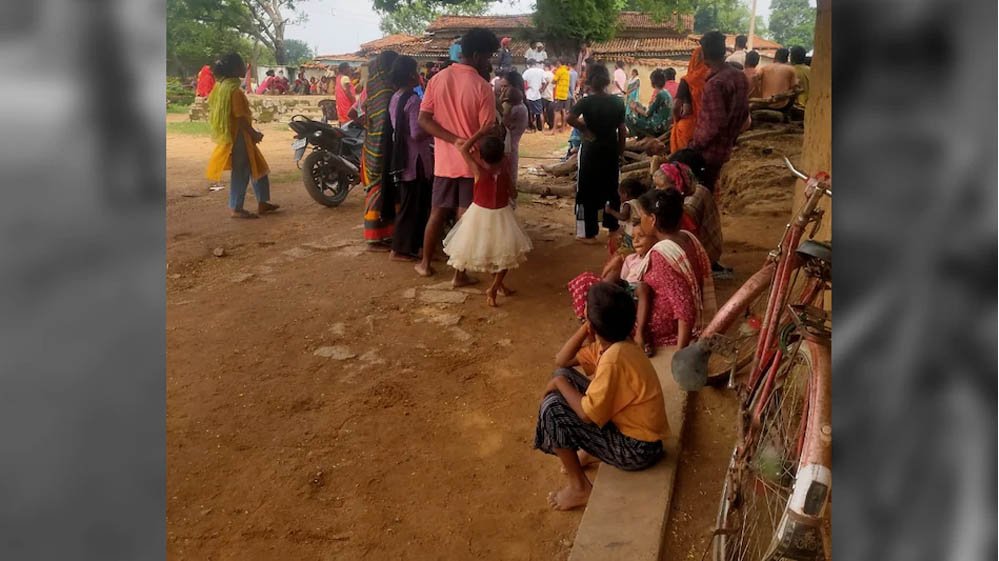 शर्मनाक फैसला: बच्ची से दुष्कर्म के आरोपी को पंचायत ने जुर्माना लेकर छोड़ा, चिकन पार्टी पर खर्च हुए ₹20 हजार
