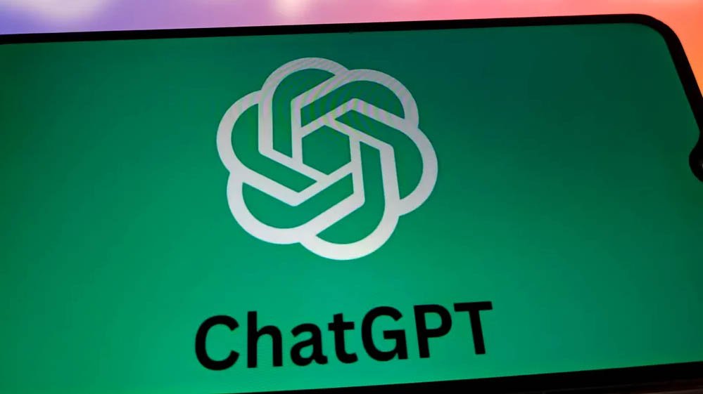 ChatGPT मेकर OpenAI का पहला AI डिवाइस जल्द, क्या स्मार्ट स्पीकर से होगा अलग?
