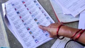 नए वोटर बनने के नियम बदले, माता-पिता की वोटर जानकारी भी देनी होगी।