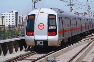 दिल्ली में विरोध प्रदर्शन के बीच 16 मेट्रो स्टेशन बंद, DMRC ने जारी की एडवाइजरी