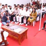 मुख्यमंत्री डॉ. यादव ने इंदौर में सोशल मीडिया इन्फ्लुएंसर्स के साथ किया आत्मीय व प्रेरक संवाद