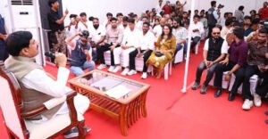 मुख्यमंत्री डॉ. यादव ने इंदौर में सोशल मीडिया इन्फ्लुएंसर्स के साथ किया आत्मीय व प्रेरक संवाद