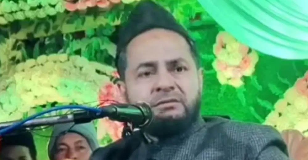 श्रीकृष्ण पांच वक्त के नमाजी बयान पर मचा बवाल, मौलाना जरजिस अंसारी के दावे से बढ़ा विवाद