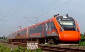 भोपाल-लखनऊ के बीच दौड़ेगी 20 कोच वाली वंदे भारत एक्सप्रेस, जल्द जारी होगा शेड्यूल