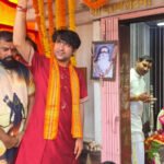 चारमीनार पहुंचे धीरेंद्र शास्त्री, भाग्यलक्ष्मी मंदिर में बोले- राम मंदिर की तर्ज पर हो निर्माण
