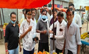 मुरैना की पुरानी सब्जी मंडी में नगर निगम का बड़ा एक्शन, अतिक्रमण हटाया, दुकानदारों के चालान काटे