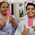 बस-मेट्रो में सफर के साथ डेबिट कार्ड का भी काम करेगा Pink Saheli Smart Card, महिलाओं को मिलेगी डबल सुविधा