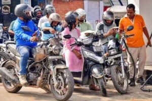 Rules Change From Today: पेट्रोल, LPG, आधार से बैंकिंग तक… आज से बदल गए 10 बड़े नियम