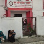 मासूम को गोद में लेकर घंटों इंतजार करती रही दहेज प्रताड़ना पीड़िता, वन स्टॉप सेंटर की कार्यप्रणाली पर उठे सवाल