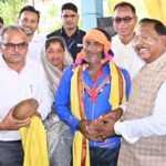 रायपुर : कृत्रिम गर्भाधान से पशुधन विकास की मिसाल बना ग्राम पुरी