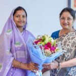 रायपुर : केंद्रीय महिला एवं बाल विकास मंत्री अन्नपूर्णा देवी से महिला एवं बाल विकास मंत्री लक्ष्मी राजवाड़े ने की सौजन्य भेंट