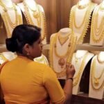 जयपुर में सोना-चांदी सस्ता, 22 कैरेट गोल्ड और सिल्वर के दाम गिरे आज।