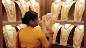 जयपुर में सोना-चांदी सस्ता, 22 कैरेट गोल्ड और सिल्वर के दाम गिरे आज।